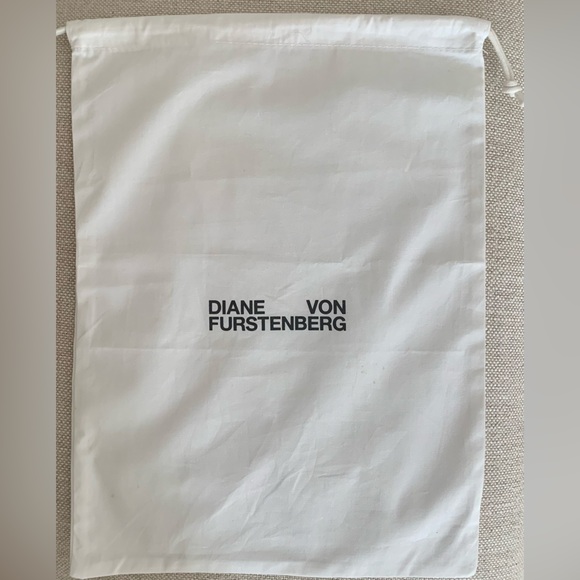 Diane Von Furstenberg Velvet Burgundy Slide - Picture 6 of 8